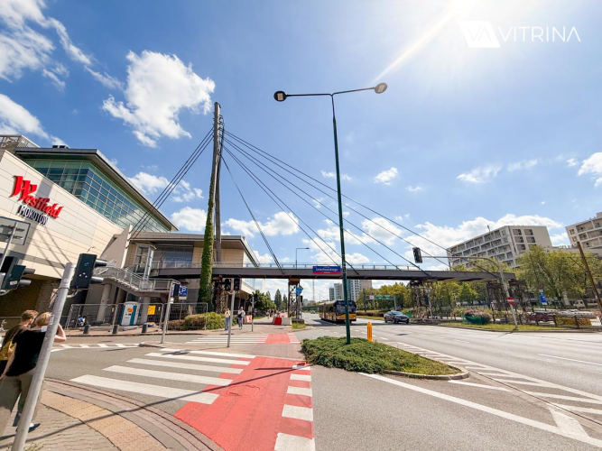 Снос пешеходного моста в Варшаве напротив Westfield Mokotów