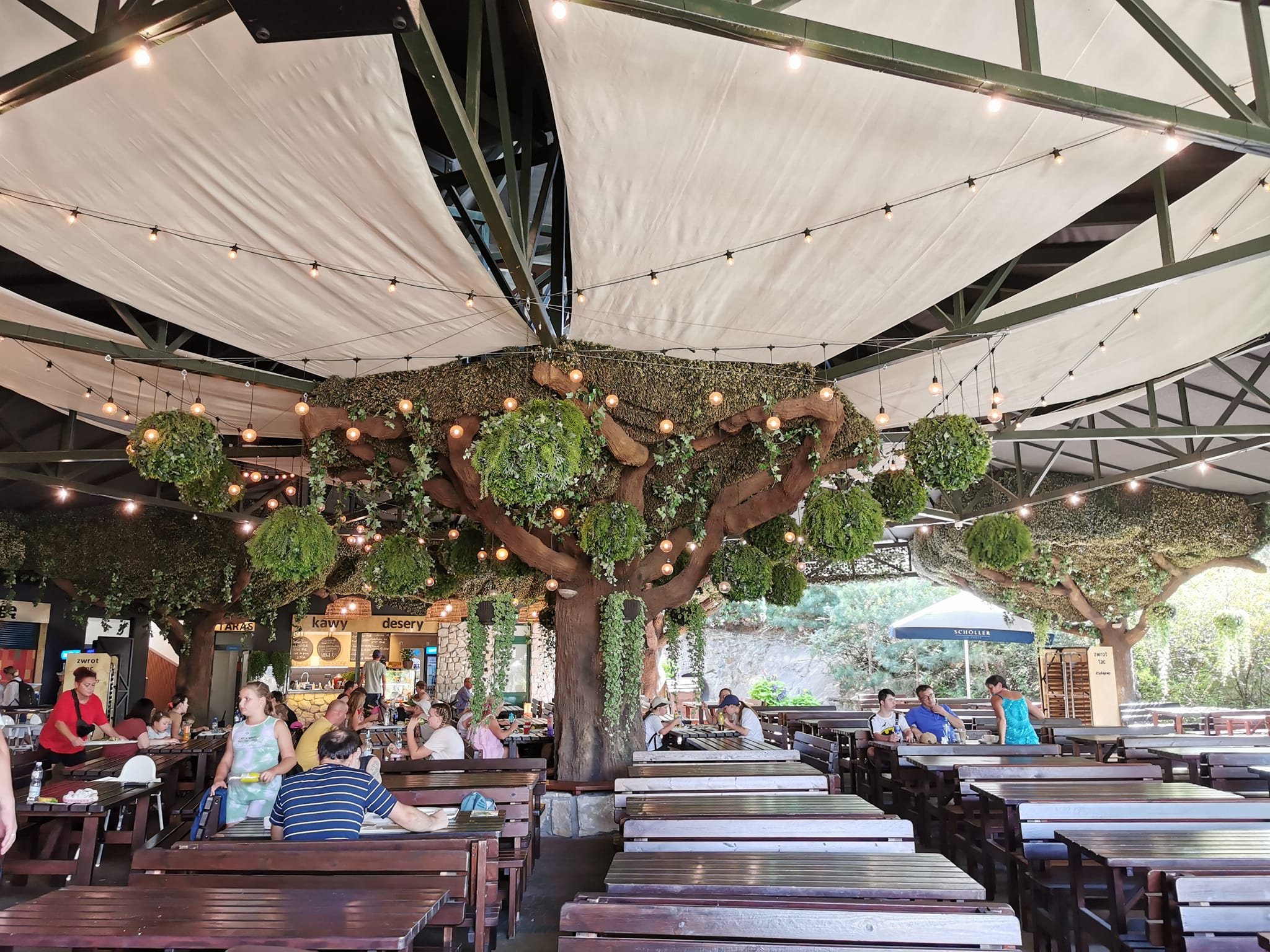 Magiczne ogrody restauracja